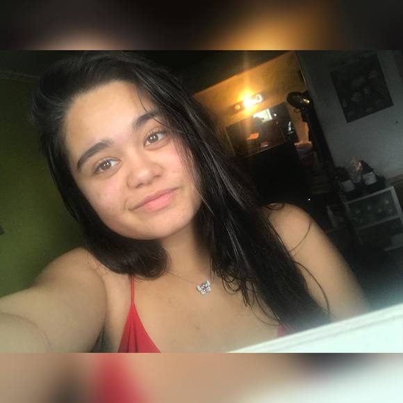 Meet your Posher, Tiffany - Picture 1 of 1